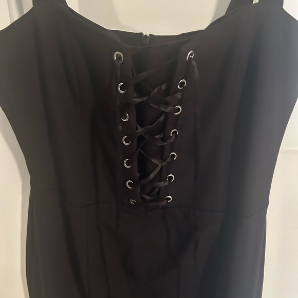 Reformation Perdita Knit Dress - Like New - Picture 6 of 7